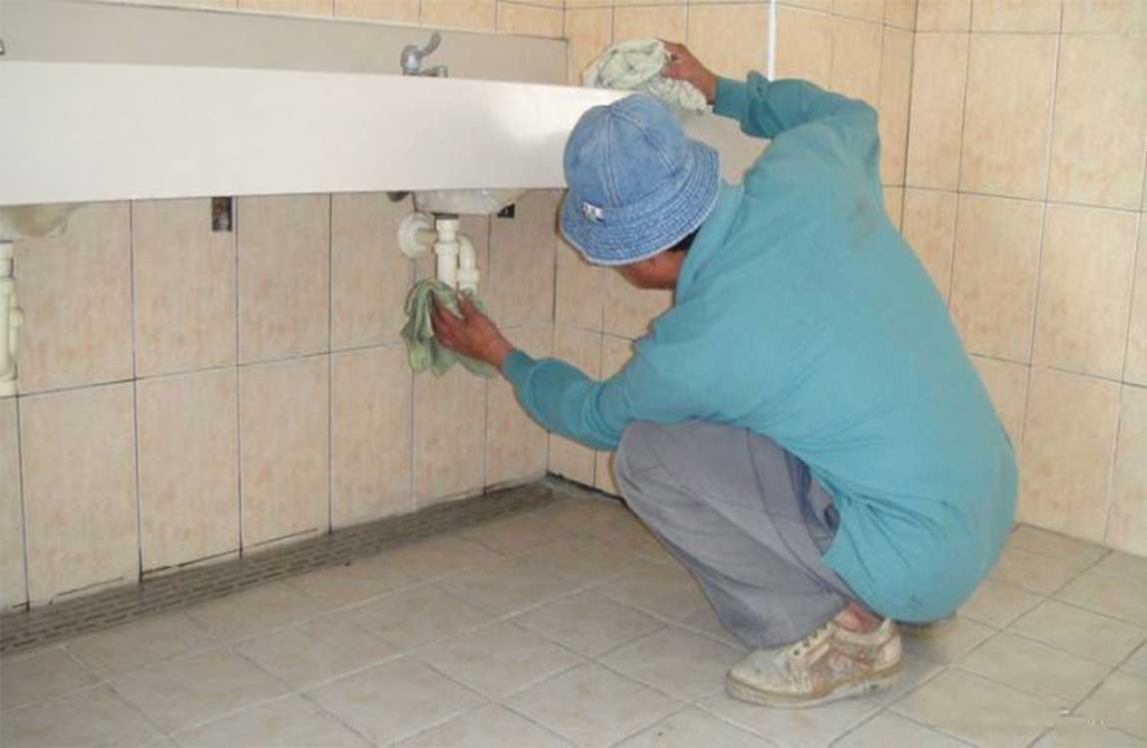 How Removing Stains from an Enamel Bathtub? Barana Sanitary Wares